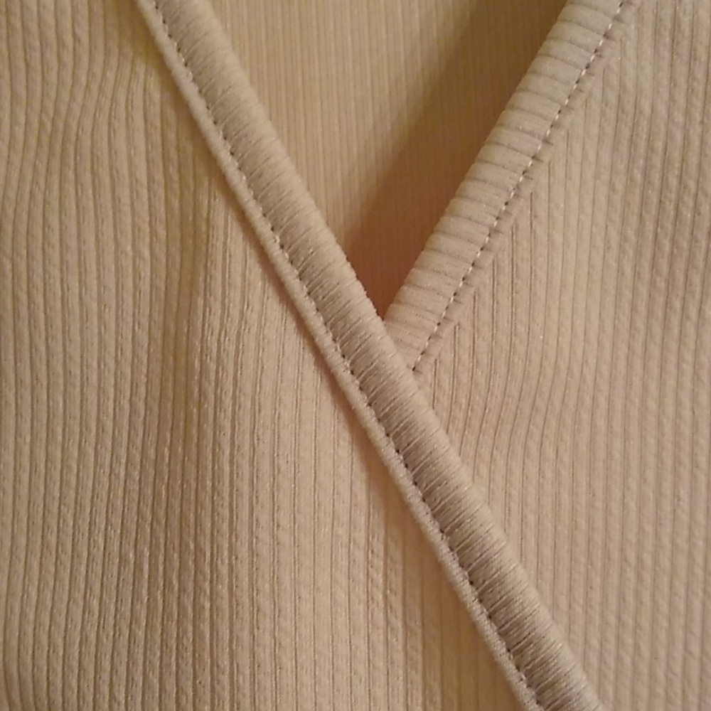 Top - Picture 2 of 2